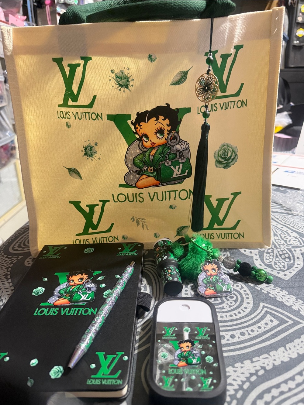 Green Betty Boop canvas Tote w/matching, cup, journal, keychain, pen & more.